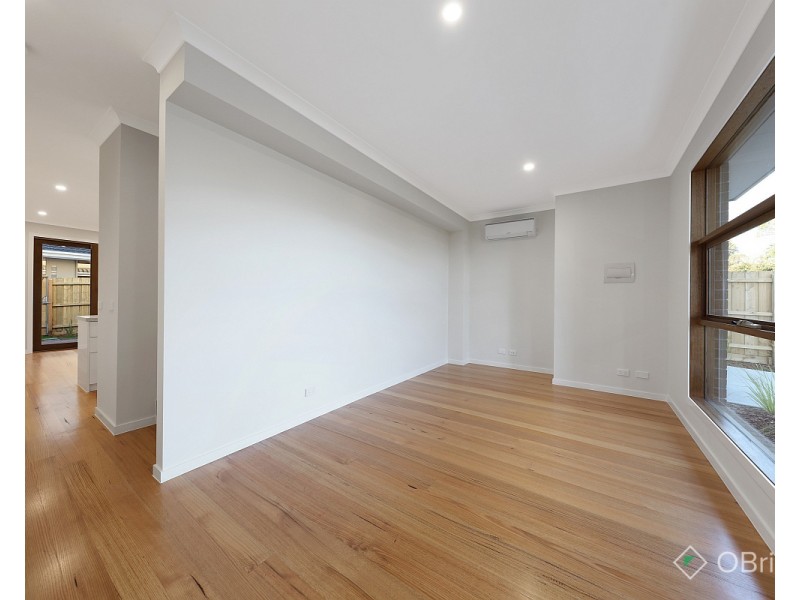 2/7 Claudel Street, Oakleigh East VIC 3166