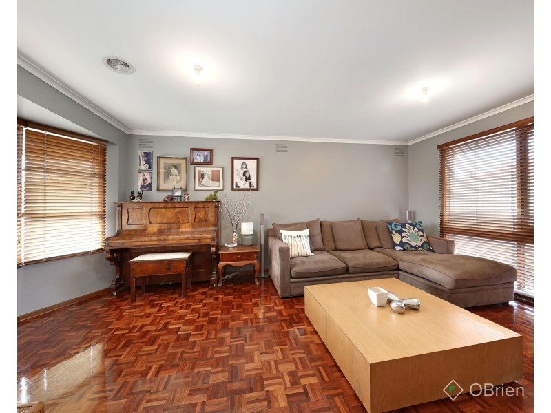 6 Tatiara Avenue, Clarinda VIC 3169