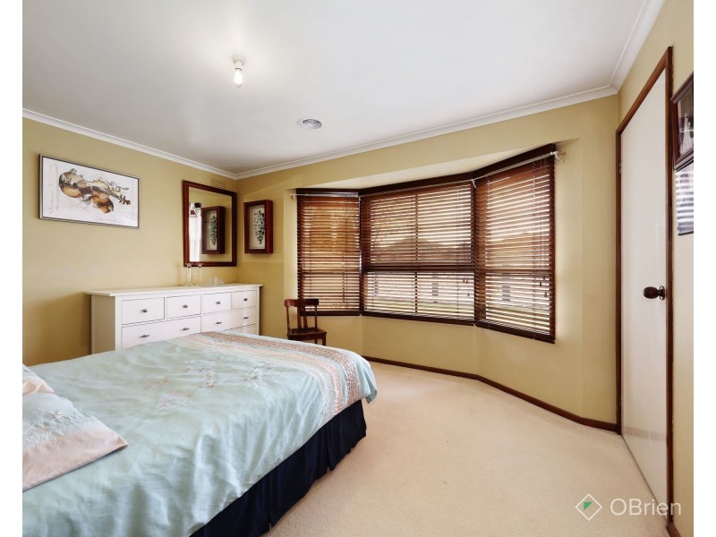 6 Tatiara Avenue, Clarinda VIC 3169