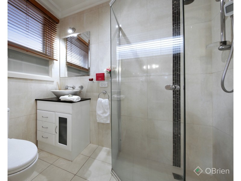 1/29 Golf Road, Oakleigh South VIC 3167