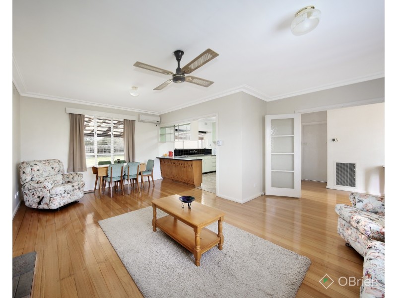 11 Carinya Road, Bentleigh East VIC 3165