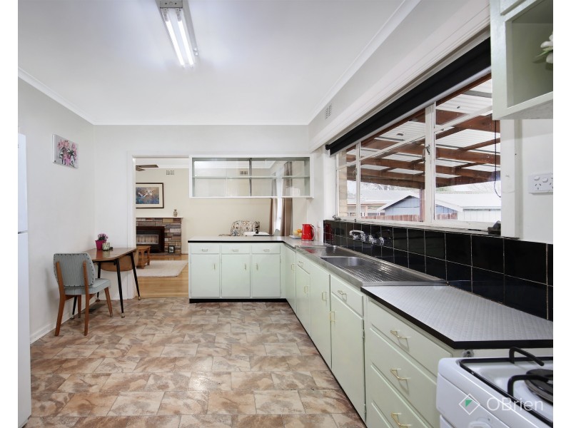 11 Carinya Road, Bentleigh East VIC 3165