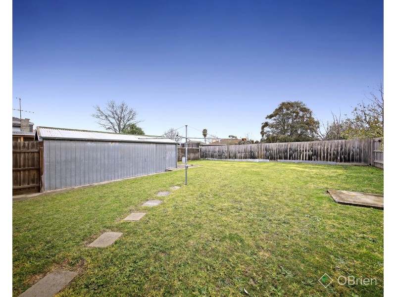 11 Carinya Road, Bentleigh East VIC 3165