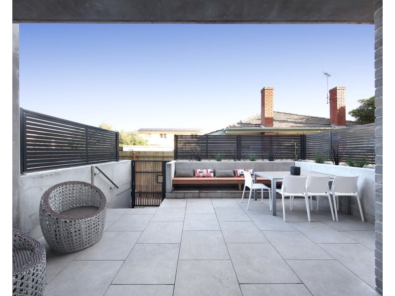 11/30-32 Prince Edward Avenue, Mckinnon VIC 3204