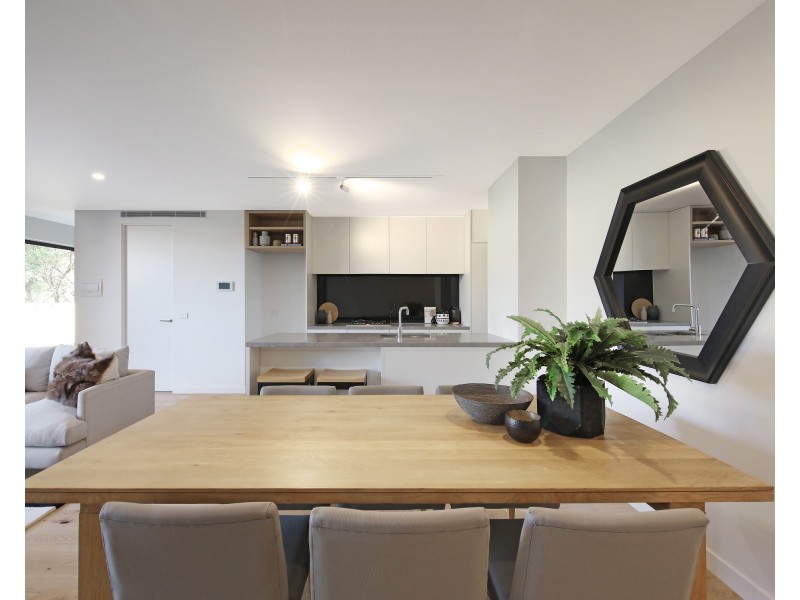 11/30-32 Prince Edward Avenue, Mckinnon VIC 3204