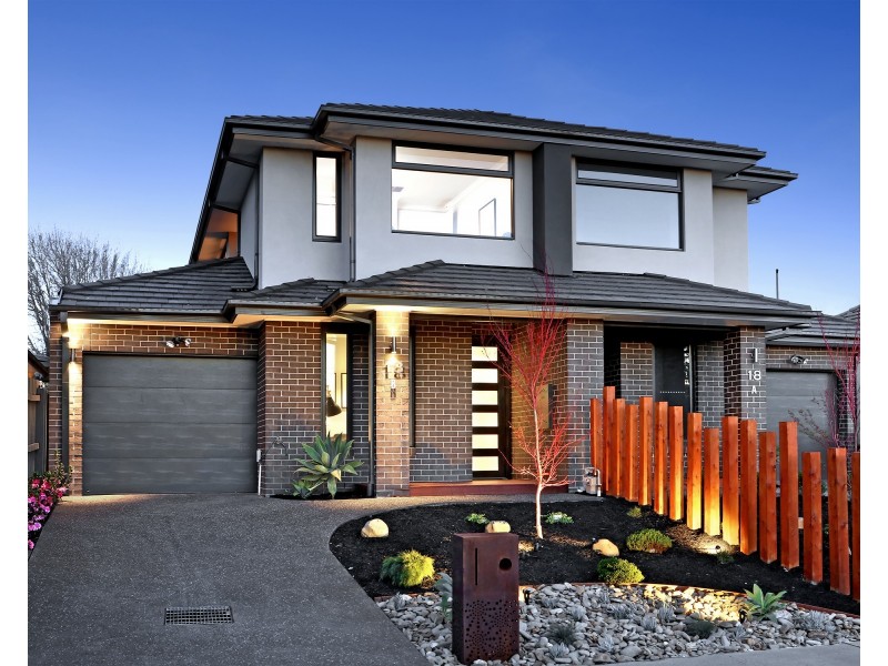 18B Sandra Grove, Bentleigh VIC 3204