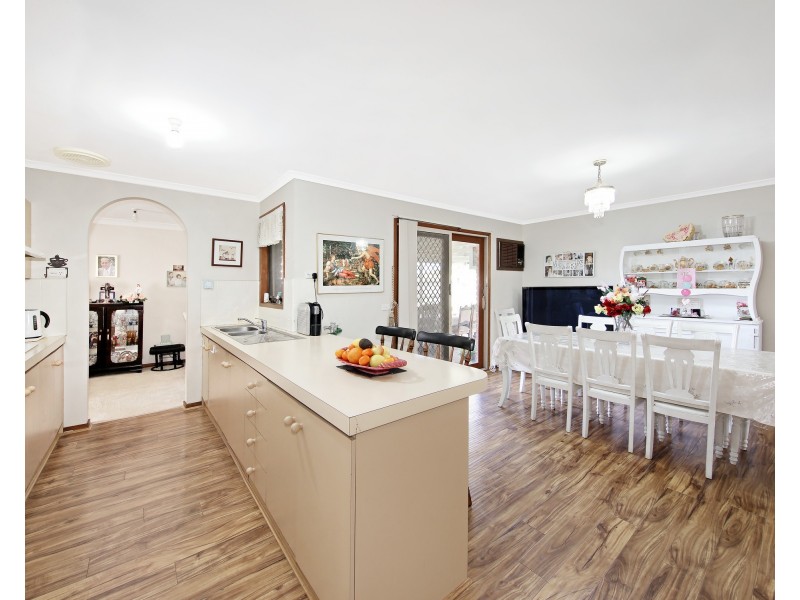 50 Springfield Crescent, Hampton Park VIC 3976