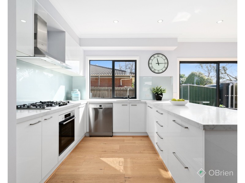 2/9 Kurrajong Avenue, Glen Waverley VIC 3150