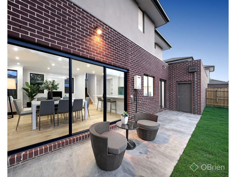 2/9 Kurrajong Avenue, Glen Waverley VIC 3150