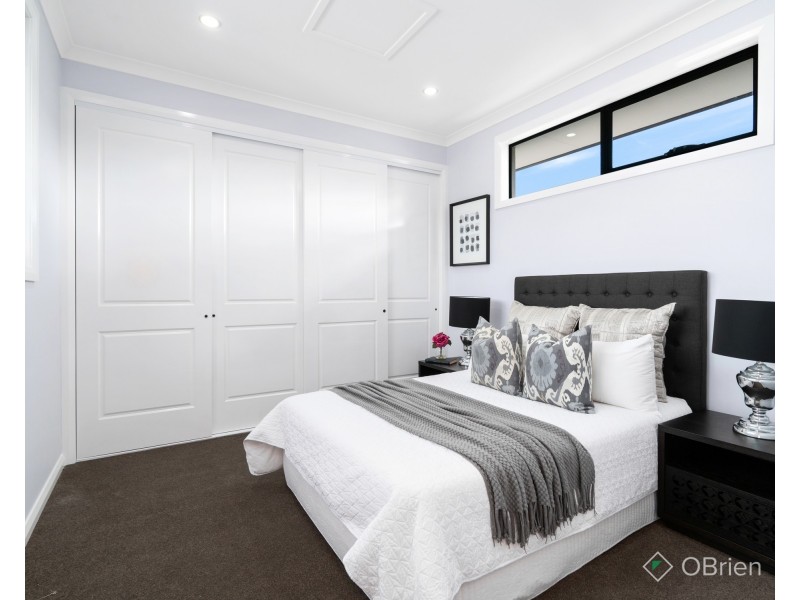 2/9 Kurrajong Avenue, Glen Waverley VIC 3150