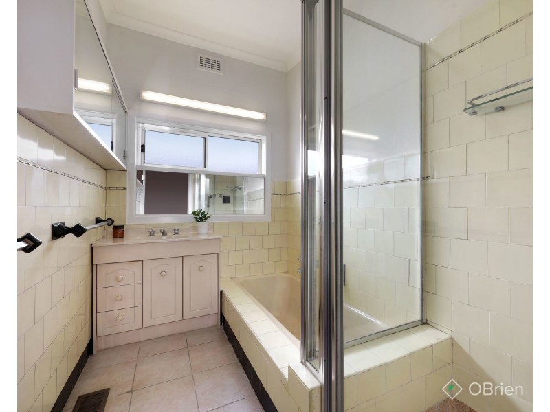 15 Murrong Avenue, Bentleigh East VIC 3165