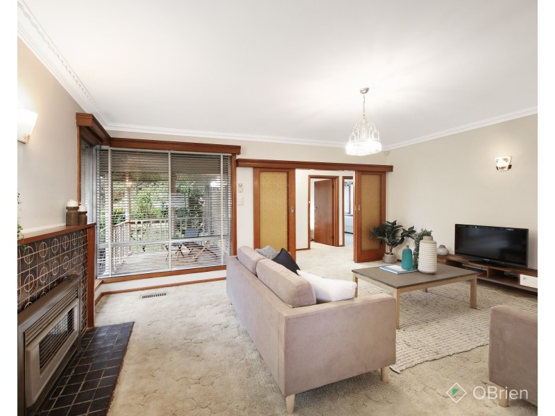 9 Stapley Crescent, Chadstone VIC 3148