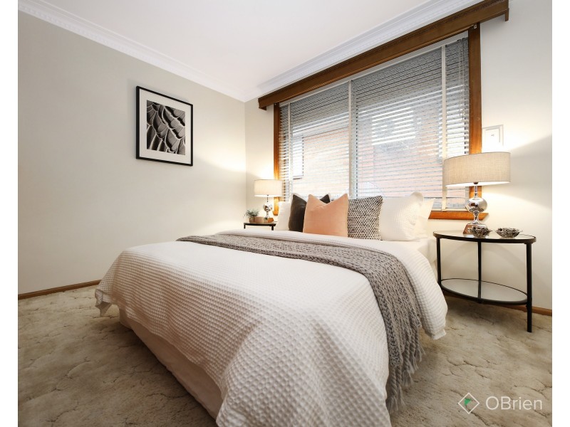 9 Stapley Crescent, Chadstone VIC 3148