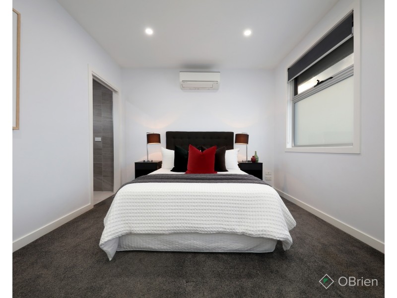 2/17 Atkinson Street, Chadstone VIC 3148