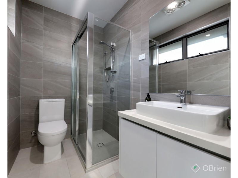 2/17 Atkinson Street, Chadstone VIC 3148