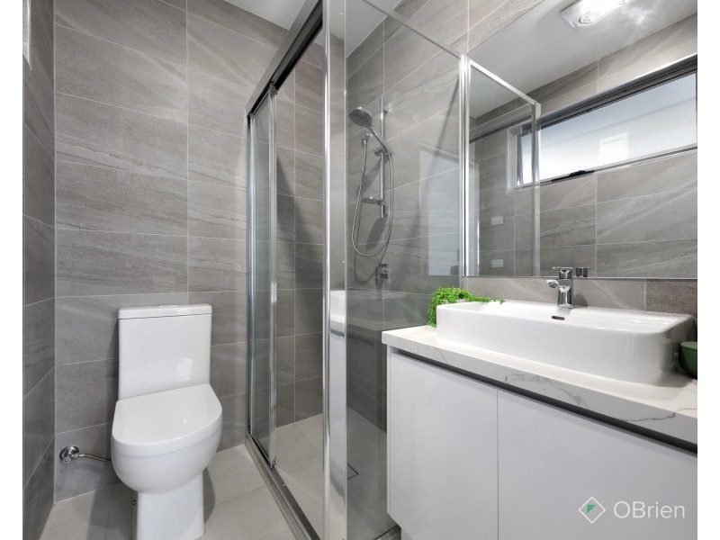 2/17 Atkinson Street, Chadstone VIC 3148