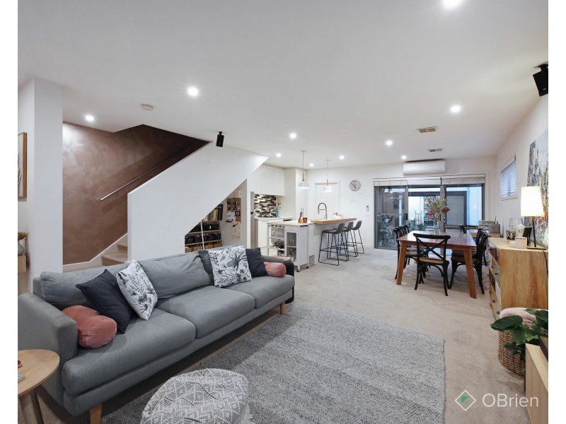 26 Ashberg Drive, Waterways VIC 3195