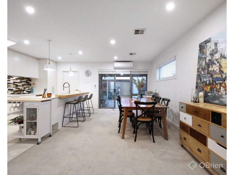 26 Ashberg Drive, Waterways VIC 3195