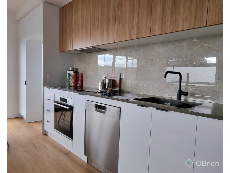 102/2 Malane Street, Bentleigh East VIC 3165