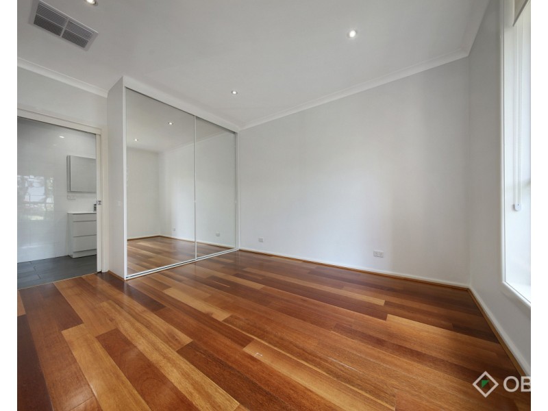 14 Hillcrest Avenue, Chadstone VIC 3148