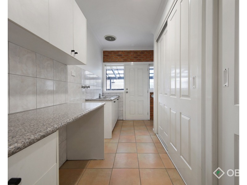 14 Hillcrest Avenue, Chadstone VIC 3148