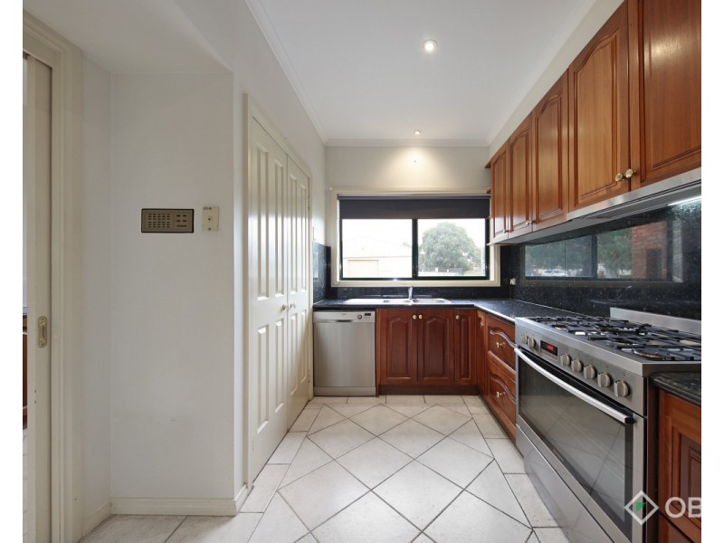 7 Kinrade Street, Hughesdale VIC 3166