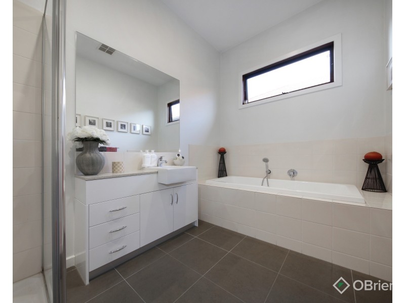 4 William Street, Oakleigh VIC 3166