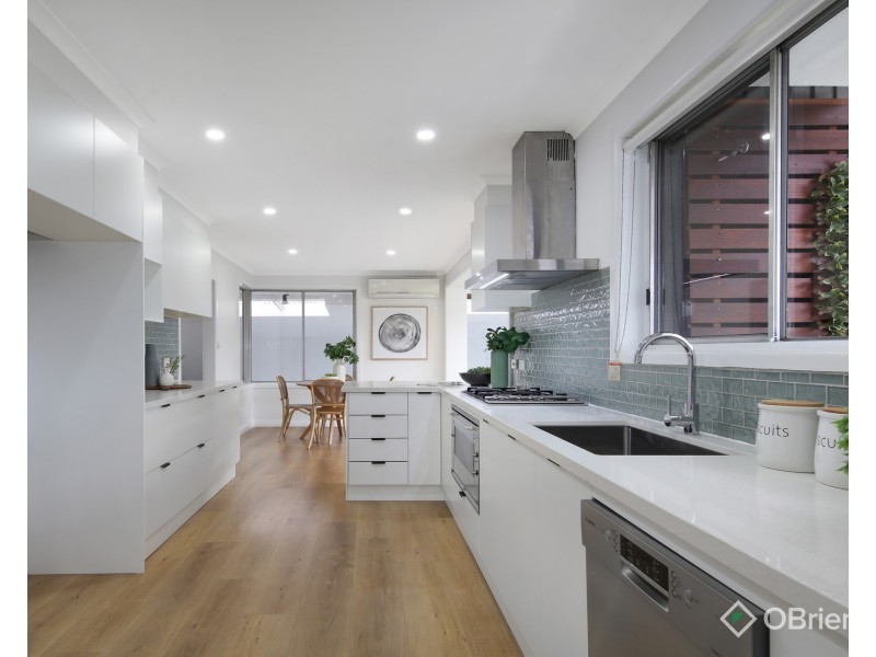 69 Sherbrooke Ave, Oakleigh South VIC 3167