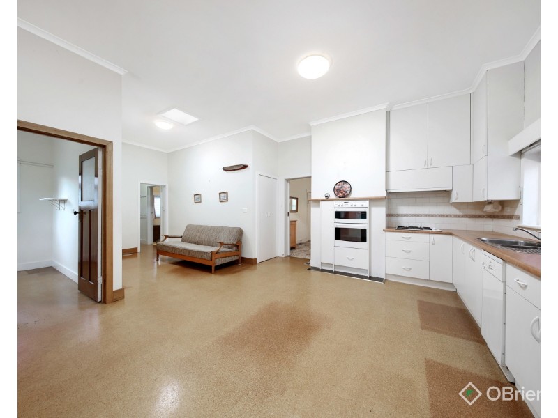 13 Lincoln Avenue, Oakleigh VIC 3166