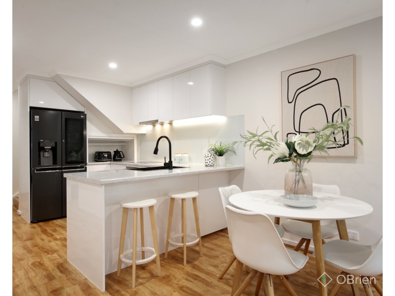 19 Gateway Close, Chadstone VIC 3148