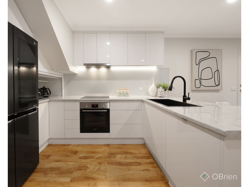 19 Gateway Close, Chadstone VIC 3148