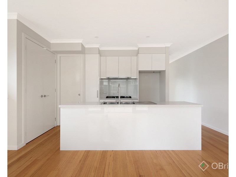 2/7 Claudel Street, Oakleigh East VIC 3166