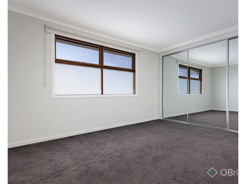 2/7 Claudel Street, Oakleigh East VIC 3166