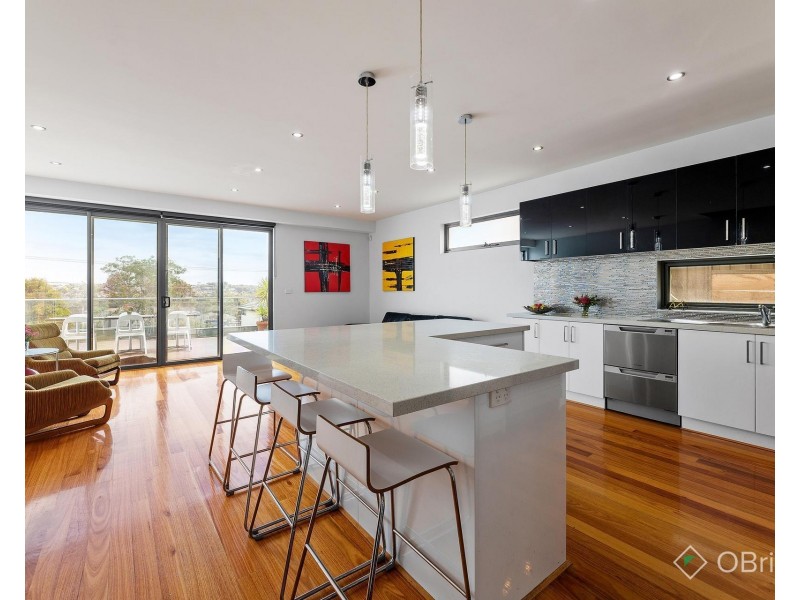 2/2 Grover Street, Pascoe Vale VIC 3044