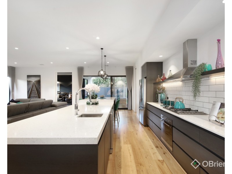 16 Dermot Street, Oakleigh South VIC 3167