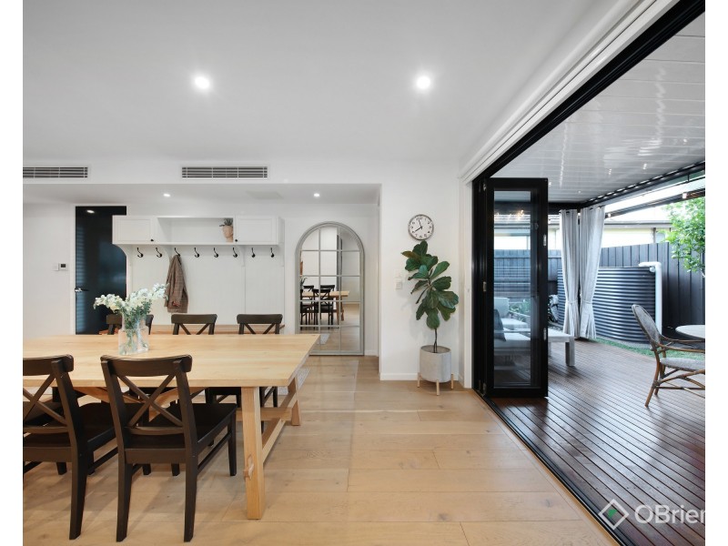 39 Inverness Street, Clarinda VIC 3169