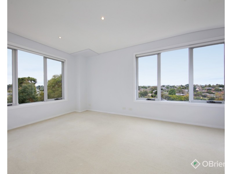 21/213 Normanby Road, Notting Hill VIC 3168