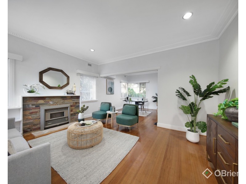 8 Young Street, Oakleigh VIC 3166