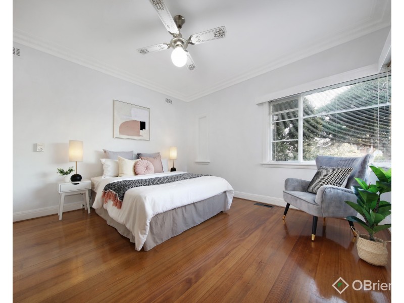 8 Young Street, Oakleigh VIC 3166