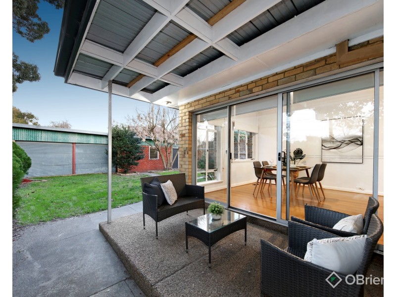 8 Young Street, Oakleigh VIC 3166