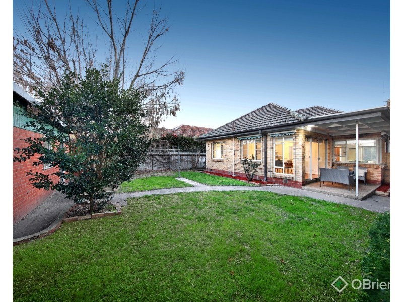 8 Young Street, Oakleigh VIC 3166
