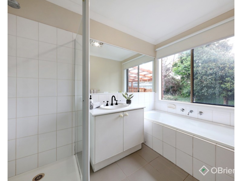 10 Kelrinda Close, Oakleigh South VIC 3167