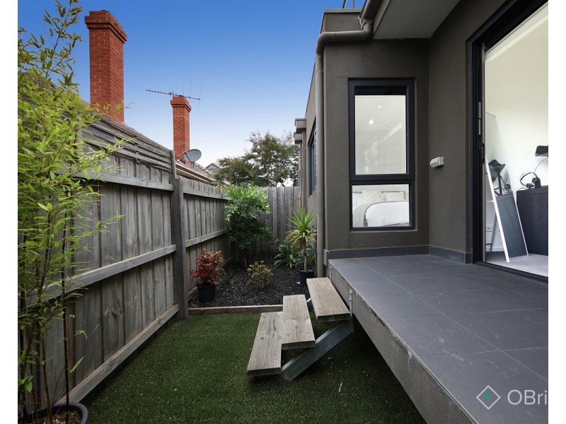 1/110 Atherton Road, Oakleigh VIC 3166