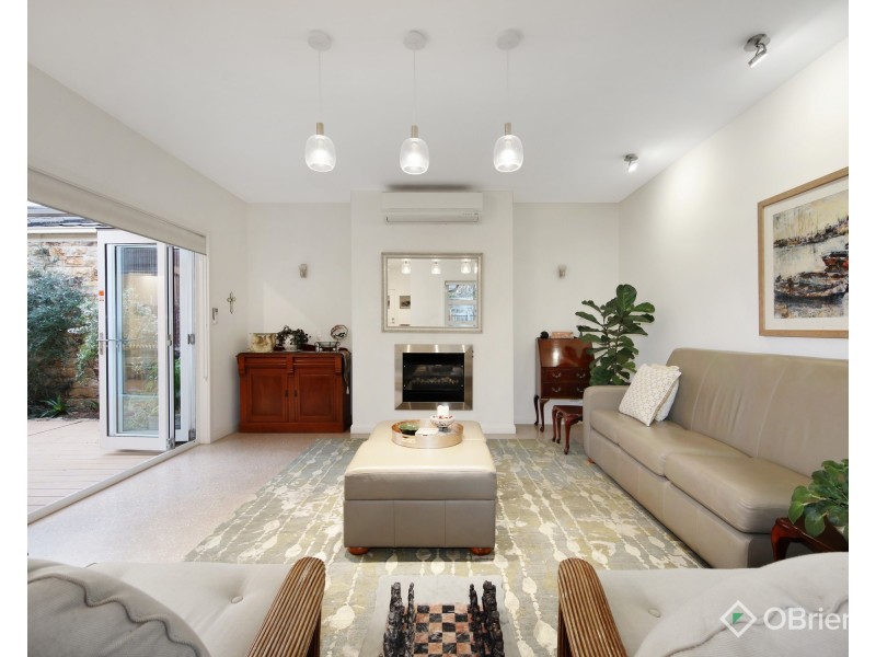 2/5 Cleek Ave, Oakleigh South VIC 3167