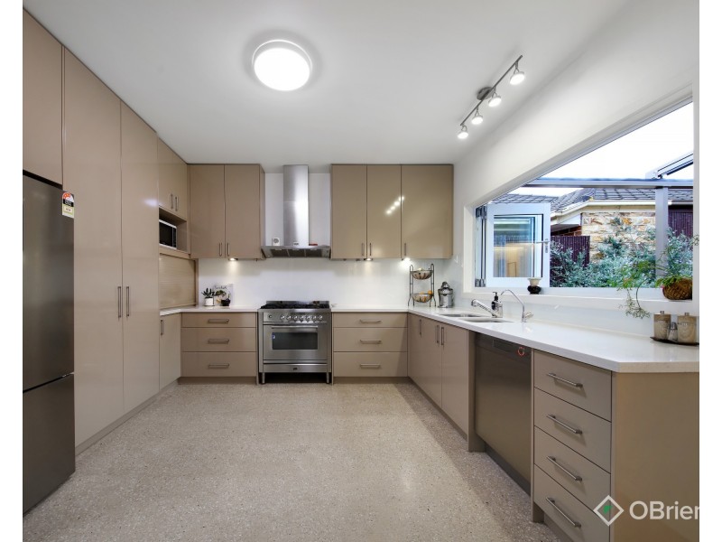 2/5 Cleek Ave, Oakleigh South VIC 3167