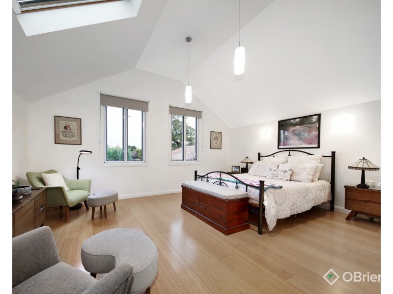 2/5 Cleek Ave, Oakleigh South VIC 3167