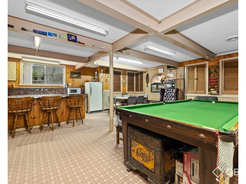 51 Aikman Crescent, Chadstone VIC 3148