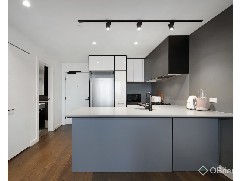 202/89 Atherton Road, Oakleigh VIC 3166