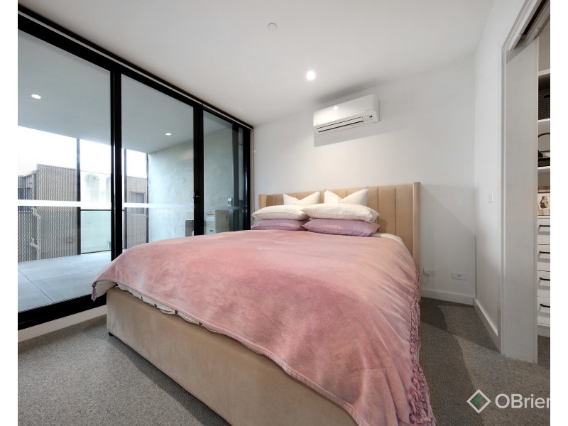 202/89 Atherton Road, Oakleigh VIC 3166