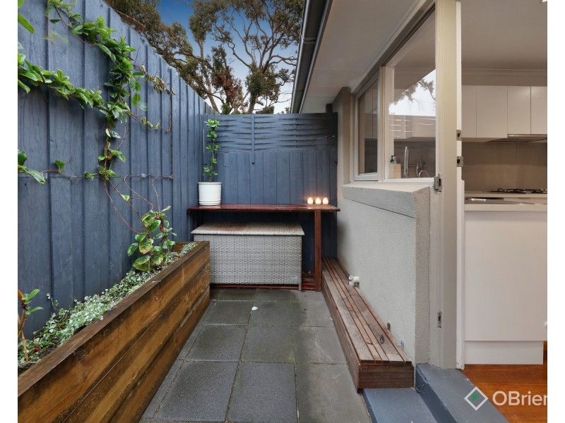 1/1 Leroux Street, Oakleigh VIC 3166